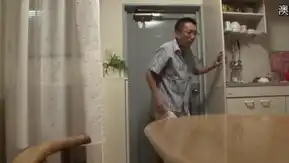 定年退職してヒマになったドスケベ義父の嫁いぢり 雪染ちな