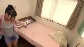 尋常じゃないほど全身超ビンカン性感帯の女性は男性に触れるだけでマ●コからマン汁が溢れだしてグッチョグチョのヌッチョヌチョ！！そのままマン汁まみれの生中出