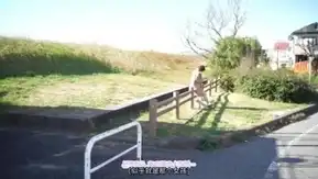 おっぱいはぜったいに隠したい女の子。Aカップ微乳下半身はムチムチ豊満美少女AVデビュー 河合陽菜