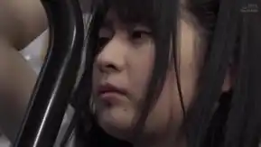 「通学バスで尻を鷲掴みされても気持ち良すぎて抵抗出来ない巨尻女子○生はじっくり揉まれてから分後にマン汁を垂れ流す」VOL