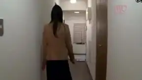 E-BODY 独家已婚妇女的最后一章 - 真正的中出提升 - 完全未剪辑的文件 - 她的原始鸡巴感觉很好，她 10 岁了，而她的丈夫不在家里......