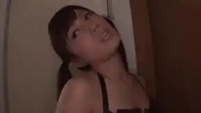 [中字]ヲタサーの姫 キモオタ轮奸映像 地下アイドル活动をしていたわたしは、贡いで贳う为に‘オタサーの姫’をしていた事がバレて……