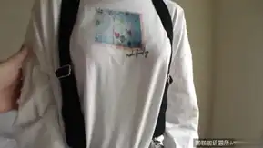 WhichAV【初撮り】ネットでAV応募→AV體験撮影 1025 エッチ大好きショップ店員さんは出會いがなくてムラムラw美乳とパイパンと超スレンダーボディでベットの上で接客します！？感度がいい彼女はチ●ポに神対応を魅せる！！