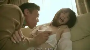 RBK-047 被母親的再婚對象每天強姦 花狩舞