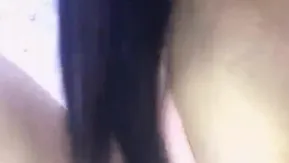 5751-又一位大姨妈期间直播搞逼的女主播与狼粉聊天各