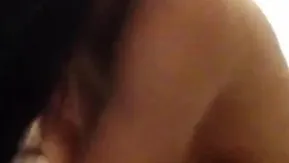 男人骗女友拍照其实是在录视频!