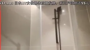 酒店偷拍高颜值兼职美女