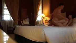 【网曝门事件】猥琐港商与高颜值情人开房劲爆自拍流出骑乘淫叫爆乳翘挺69式深喉爆精裹射高清露脸无水印