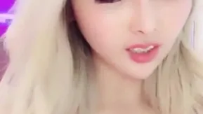手機直播網紅臉主播誘惑秀花臂紋身很不錯