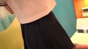 ピンク色のマンコで売春婦としてアルバイトする女子大生