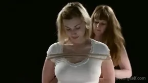 ЛесбиБондажРазвлечение