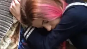 PINK-HAIREDSCHOOLGIRLAMAZIN