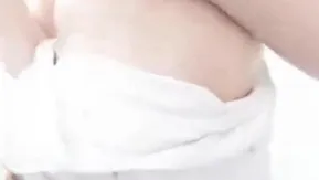 美女漫漫自慰身材苗条木耳很粉自慰插穴很诱人