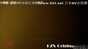 不動産業界の小さなファン・ビンビン? 彼女は市場のバブルを崩壊させるために一生懸命働きました。