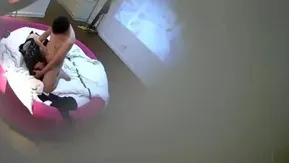 [酒店偷拍] 气质少妇与同事下班开房!!就为了这短暂的偷情时光!!满足老公不能给的性福~