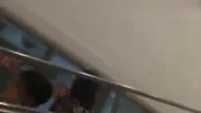 南韩地铁尾随抄底偷拍美腿短裙～66