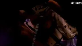 [不能只有我看到!]被偷拍不是一两天的事，但这位超优大奶妹还被内射，让人不能不注意她