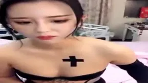 超高颜值美魔女和炮友口交啪啪 玩的不亦乐乎 事后一起洗个澡 美滋滋