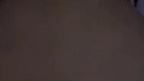 后入大屁股人妻，孩子哄睡了，继续干。