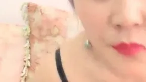 颜值不错御姐主播直播大秀 激情自慰十分诱人