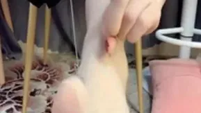 自拍丝袜美腿美脚美白肌肤 有验证