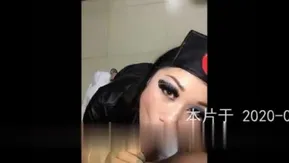 老骚货扣穴勾引（完整版看戒）