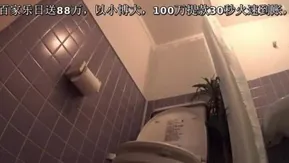 イケメンが熟女を部屋に连れ込んでSEXに持ち込む様子を盗撮した动画。FANZA限定！先行配信スペシャル！！71