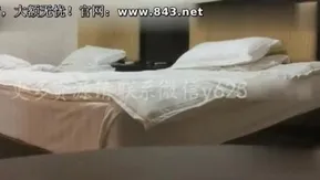东莞四哥边境县城嫖妓问小姐有啥绝活较她如何冰火各种难度姿势草她