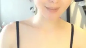 スリムな新人アンカー女子がオナニースティックを試してみると喘ぎ声がたまらない