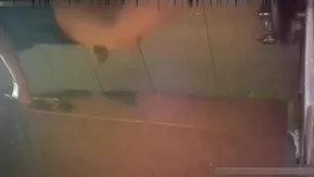 外站流出云上会所高清系列身材不错的啤酒销售妹子穿的很清凉