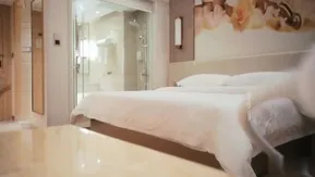 一个月连操20天，每个妹子都是极品！168cm高颜值长腿外围妹！上位扭动超吸精！