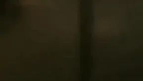 [香港] 运动型正妹停车场车震有妇之夫?!被偷拍只好驾车逃逸!!