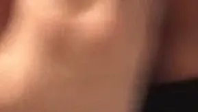洗澡時手指抠玩眼镜可愛小女友,被抠的轻喊 想做 快草我