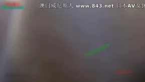 上品な女子大生が飲みすぎた後、彼女の友人にノンストップで犯され、その美しさは卑劣な叫び声さえ上げました。