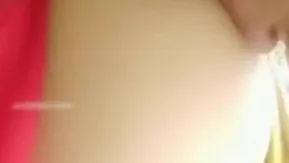 “太深了哎呦我操促进去了”对白搞笑淫荡各种粗口大奶子女主播约个屌丝野战还说才知道BB尿尿是有个小眼儿
