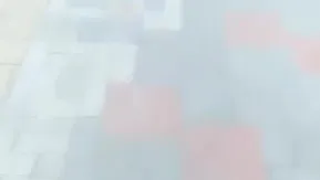 姐妹两户外勾搭路人直播玩刺激 骚的要死