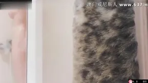 【オリジナル国産】シャワーを浴びて覗いているところを妹に見つかった