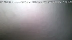 周末家中约炮乖巧巨乳女友美乳让人爱不释手