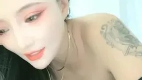 (人間水蜜桃)極品美女假陽具大黑牛齊上 白漿超多