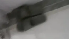 大一学生形象好气质佳的小骚货，穿上性感肚兜舔鸡巴嗦蛋，各种抽插，最后口爆射了满满一嘴营养液