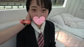 FC2PPV 4621874 【無・個撮】初々しい透明感のある地味子ちゃんに大人のHを教えます！/制服コス【特典で高画質】