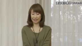初撮り五十路妻ドキュメント 米崎千紘
