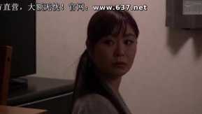 已婚妇女爱里儿子嫉妒他的母亲与另一个人发生性关系