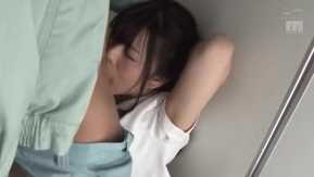 女子トイレ襲撃レ×プ制服少女のフレッシュ小便が欲しくて