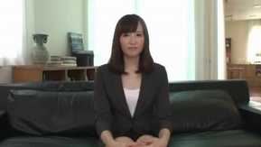 Travaillant à Shinagawa, une femme de bureau active avec une taille de cm et de belles jambes fait ses débuts dans l'audiovisuel ! Misaki Hanagoromo