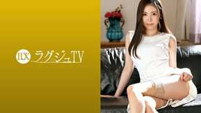 259LUXU-1360 ラグジュTV 1348 スレンダー美脚な歯科医師が緊張の面持ちで初登場！結婚7年目で夜の営みはご無沙汰…。他人の肉棒に目を輝かせながらじっくりと貪り、久しぶりのセックスの刺激に体をのけ反らせて連続絶頂する濃厚セックス！！