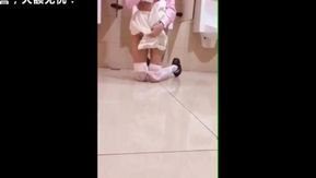 Интернет-знаменитость Weibo, мягкая девушка, милая собака, VIP-платное видео, интеграция 16 В, 1 В, модная девушка с заклепками на язычке и на груди тоже модно 1