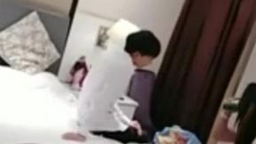 La joven presentadora de Yifang se liga con un extraño, Yan Baijie se liga con un extraño en la madrugada del 6.9, la cámara es buena