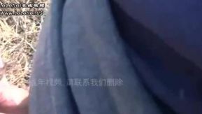 75【师生系列】中学英语老师在草地帮自己学生口交 对白清晰