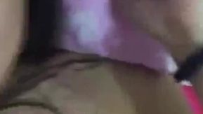 5702-样子满可以的美女主播晚上没穿内裤在天桥玩露出
